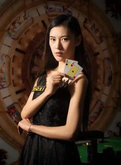 毕业快乐！三年如梦，既是终点，也是起点。